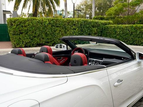 Used 2024 Bentley Continental GT V8 image 50