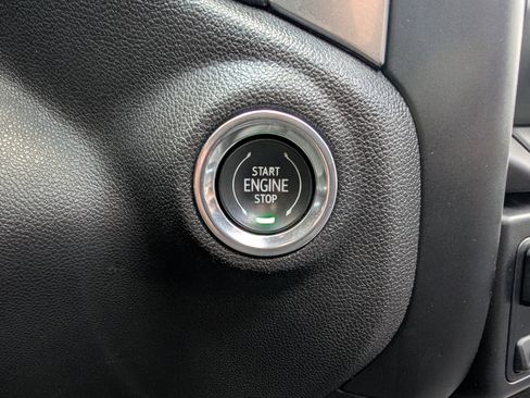 Used 2020 Chevrolet Silverado 1500 LTZ w/ LTZ Premium Package image 35