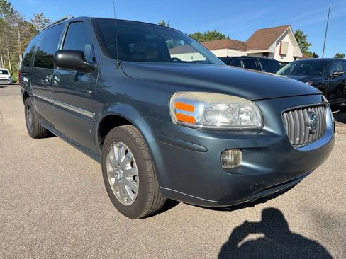 Used 2006 Buick Terraza CXL w/ Driver Confidence Package FWD image 3