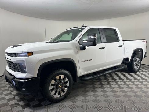 New 2026 Chevrolet Silverado 2500 Custom image 12