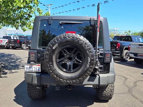 Used 2016 Jeep Wrangler Unlimited Sport AWD/4WD image 5