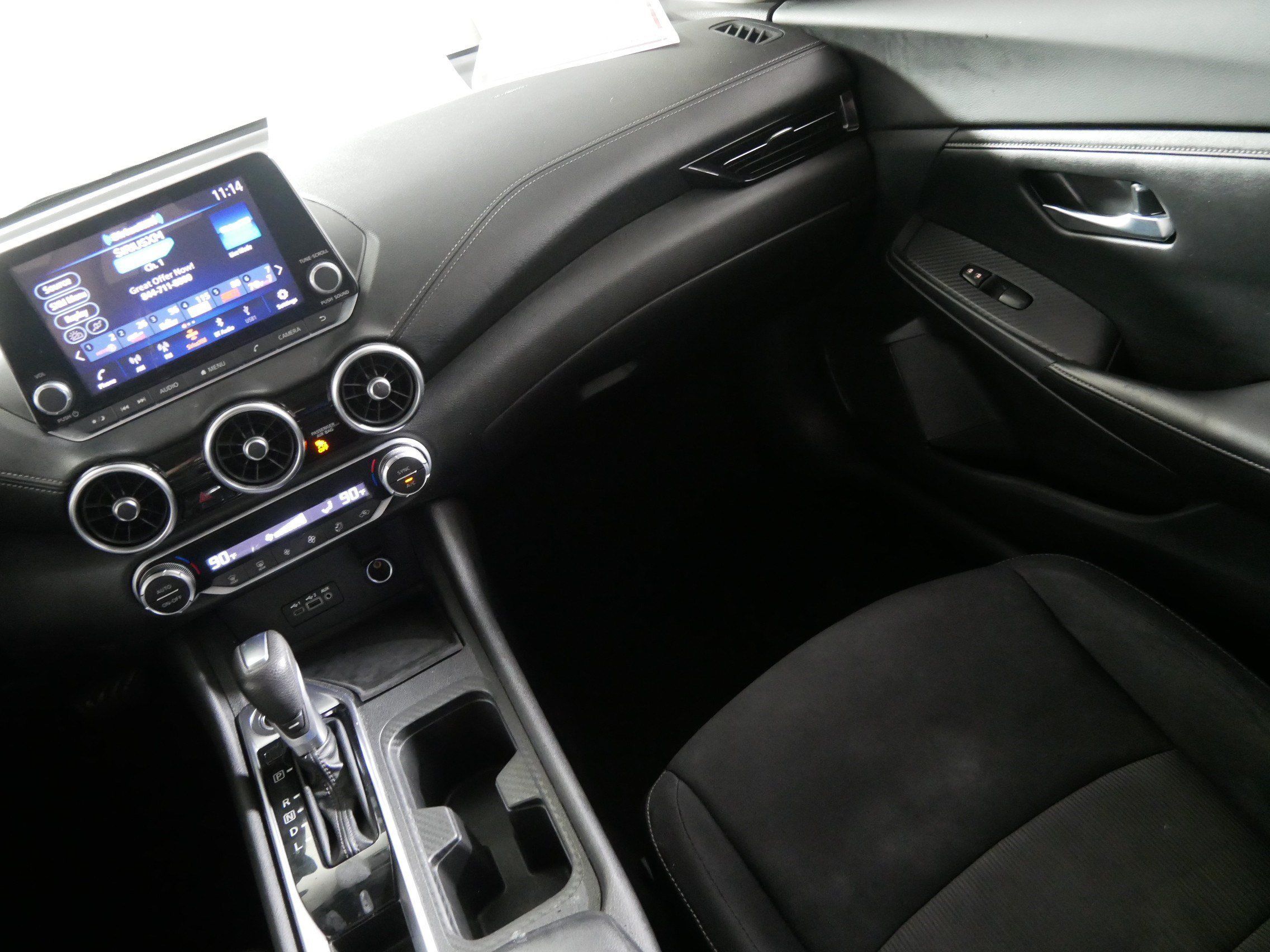 Used 2020 Nissan Sentra SV FWD image 11