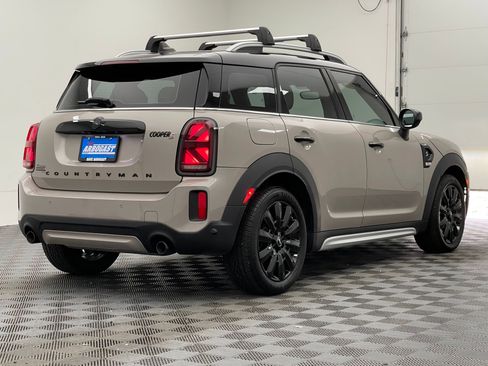 Used 2024 MINI Cooper Countryman S w/ Signature Upholstery Package FWD image 9