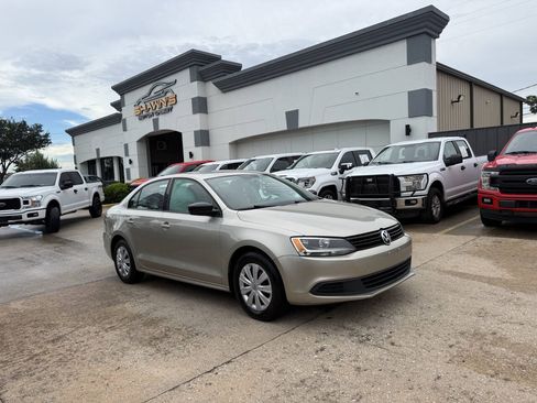 Used 2013 Volkswagen Jetta S FWD image 38