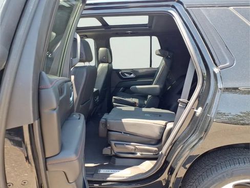 Used 2022 Chevrolet Tahoe RST AWD/4WD image 11