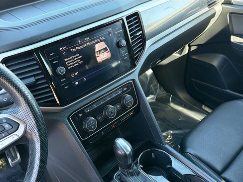 Used 2023 Volkswagen Atlas Cross Sport SEL image 28