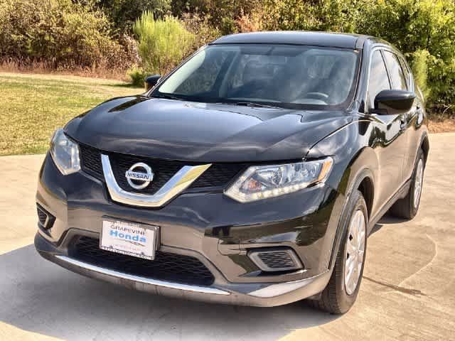 Used 2016 Nissan Rogue S FWD image 2