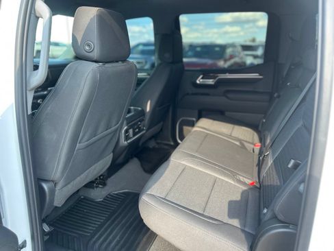 Used 2023 GMC Sierra 1500 Elevation AWD/4WD image 12