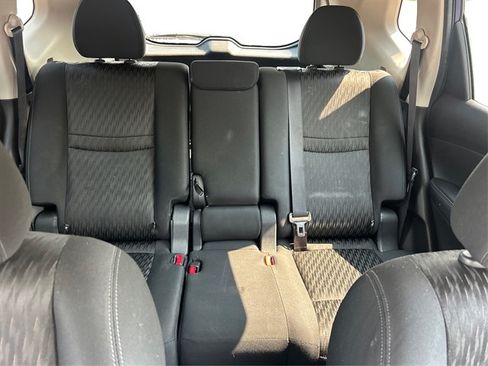 Used 2018 Nissan Rogue SV w/ Premium Package AWD/4WD image 22