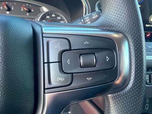 Used 2025 Chevrolet Blazer LT image 27