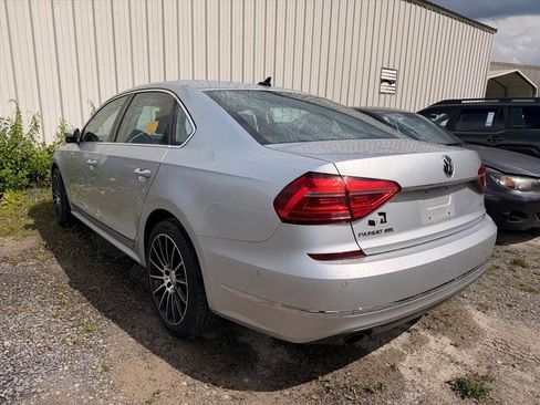 Used 2016 Volkswagen Passat 1.8T FWD image 23