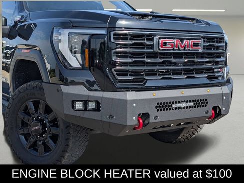 Used 2024 GMC Sierra 2500 AT4 w/ Technology Package AWD/4WD image 10