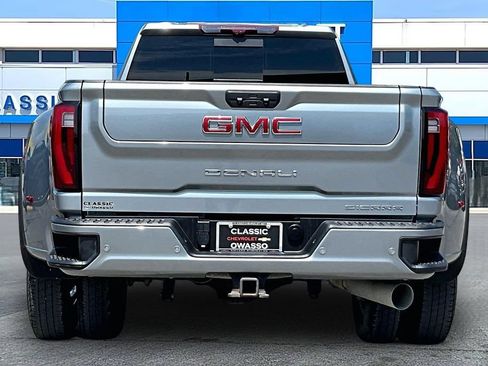 Used 2024 GMC Sierra 3500 Denali w/ Denali Reserve Package AWD/4WD image 4