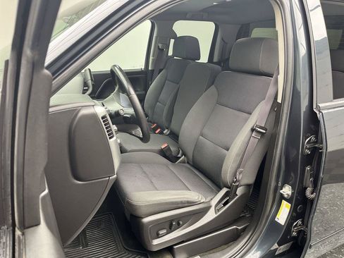 Used 2017 Chevrolet Silverado 1500 LT w/ All Star Edition AWD/4WD image 10