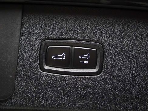 Certified 2019 Porsche Cayenne Turbo image 14