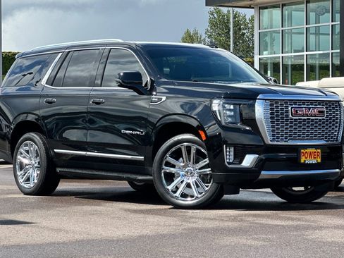 Used 2023 GMC Yukon Denali w/ LPO, Floor Liner Package AWD/4WD image 2