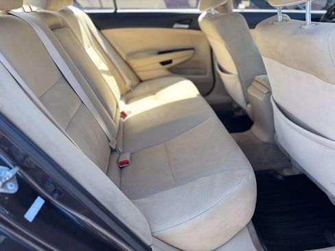 Used 2011 Honda Accord LX image 15