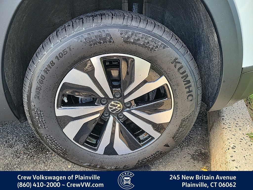 Certified 2026 Volkswagen Atlas Cross Sport SE AWD/4WD image 18