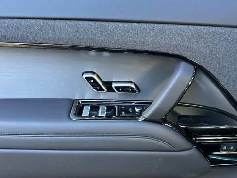 New 2026 Land Rover Range Rover Sport SE image 10