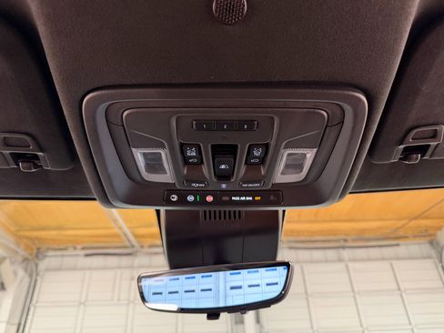 Used 2025 GMC Sierra 2500 Denali Ultimate w/ Max Trailering Package image 21