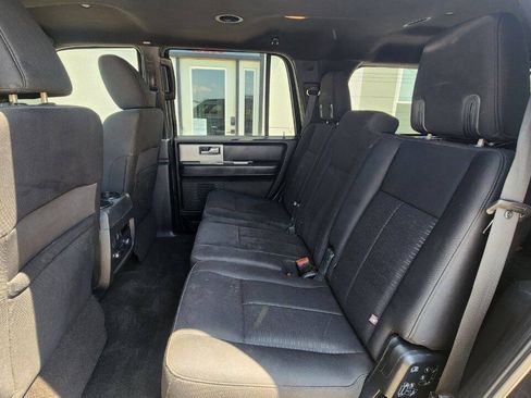 Used 2016 Ford Expedition XLT AWD/4WD image 18