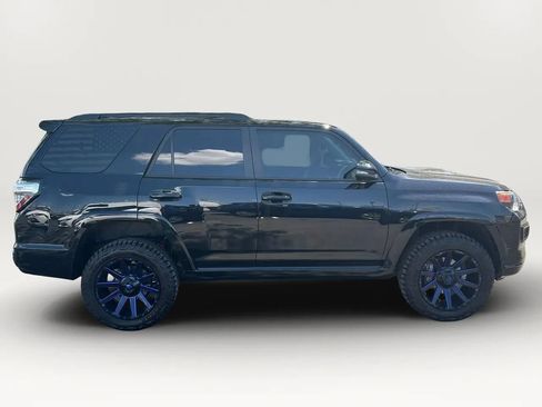 Used 2022 Toyota 4Runner TRD Sport w/ Technology Package AWD/4WD image 8