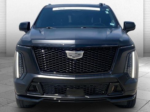 Certified 2026 Cadillac Escalade ESV V w/ LPO, ONYX Package AWD/4WD image 2