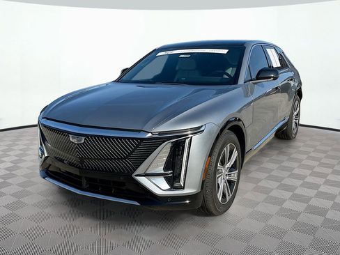 Used 2024 Cadillac Lyriq Luxury w/ LPO, Floor Liner Package AWD/4WD image 1