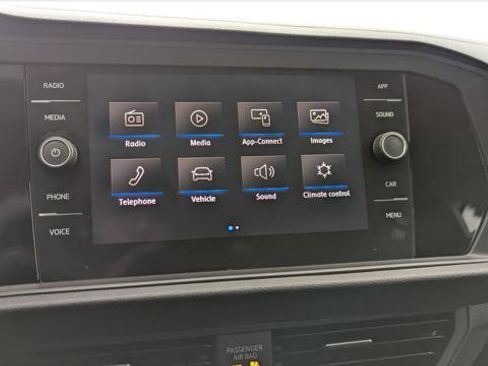 Used 2020 Volkswagen Jetta SEL FWD image 24