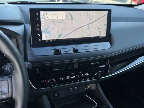 Certified 2025 Nissan Rogue SL w/ Tech Package image 14