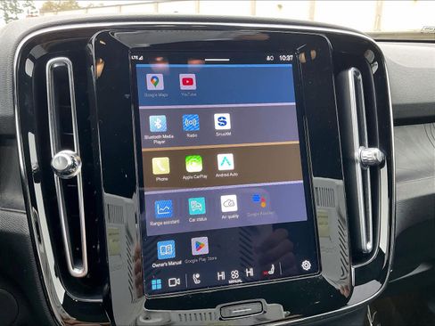 Used 2023 Volvo XC40 Recharge Ultimate image 36