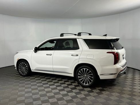 Used 2024 Hyundai Palisade Calligraphy image 10