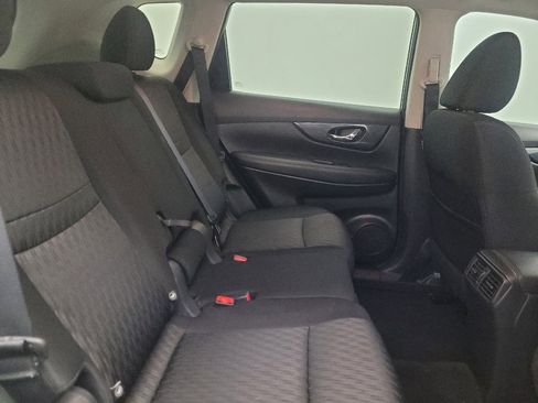 Used 2018 Nissan Rogue SV FWD image 19