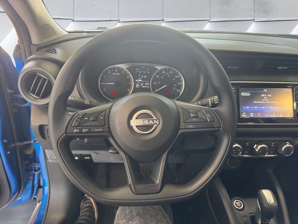 Used 2025 Nissan Kicks Play S FWD image 9