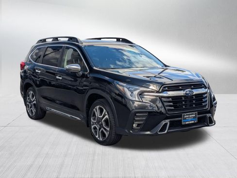 Certified 2023 Subaru Ascent Touring AWD/4WD image 7