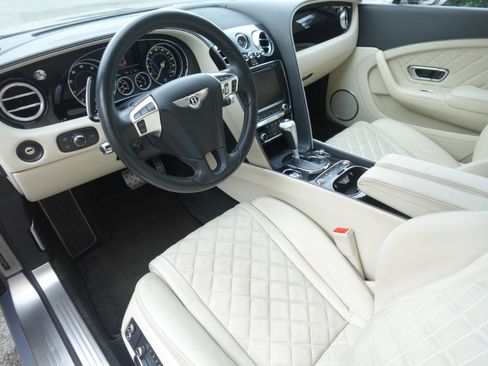 Used 2016 Bentley Continental GT image 18