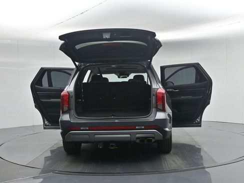 Used 2023 Hyundai Palisade Limited w/ Cargo Package AWD/4WD image 40