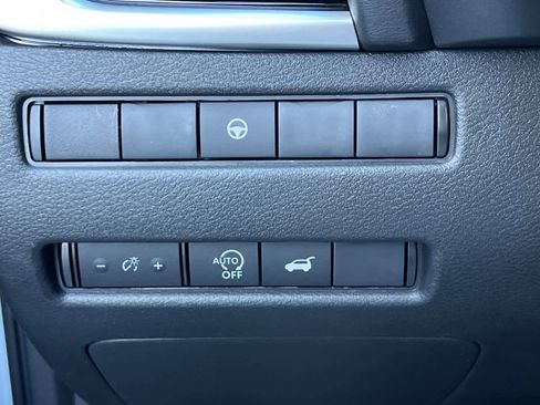 New 2026 Nissan Rogue SV image 32