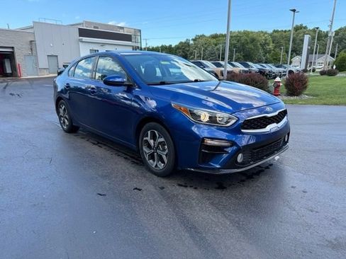 Used 2019 Kia Forte LXS FWD image 3