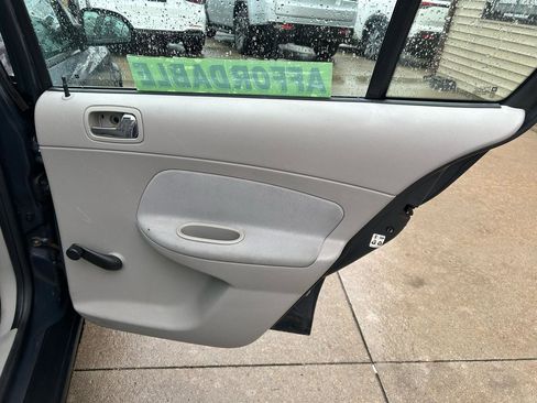 Used 2009 Pontiac G5 image 15