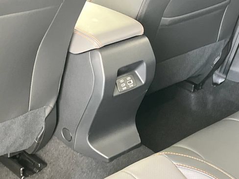 New 2026 Subaru Crosstrek 2.5i Limited w/ Crosstrek Mirror Package AWD/4WD image 36