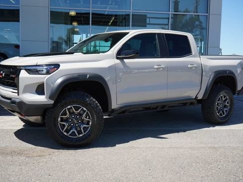 New 2026 Chevrolet Colorado ZR2 w/ Technology Package AWD/4WD image 4