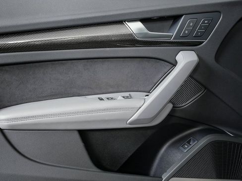 Used 2023 Audi SQ5 Premium Plus image 6