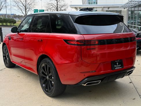 Used 2025 Land Rover Range Rover Sport Dynamic SE image 7
