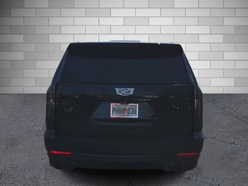 Used 2025 Cadillac Escalade ESV V w/ LPO, ONYX Package AWD/4WD image 2