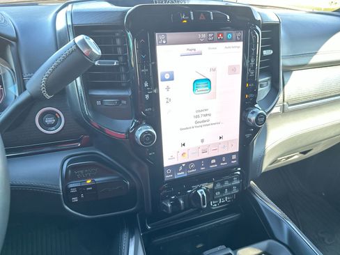 Used 2024 RAM 2500 Limited image 16