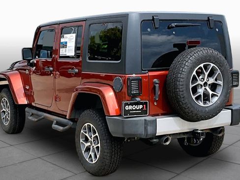 Used 2014 Jeep Wrangler Unlimited Sahara w/ Connectivity Group AWD/4WD image 9