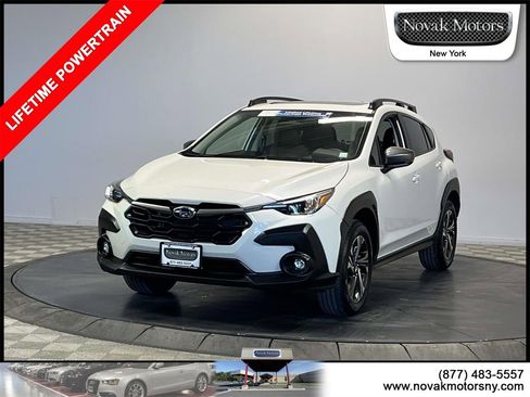 Used 2024 Subaru Crosstrek 2.0i Premium image 4