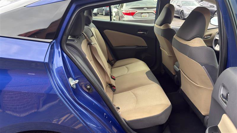 Used 2018 Toyota Prius Two w/ Prius Two Safety Plus Package FWD image 19