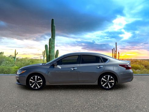 Used 2018 Nissan Altima 2.5 SR FWD image 3